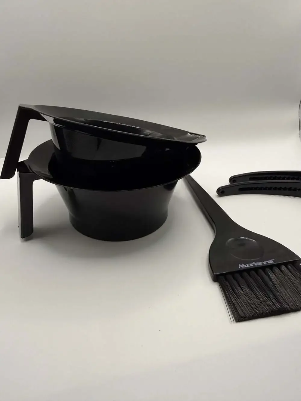 Marianna Hair Color Mixing Set with Bowls, Tint Brushes, and Sectioning Clips